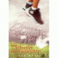 Cover image for Changing the World through Effective Youth Ministry